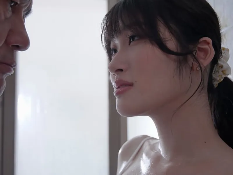Anh xã bỏ bê, bà xã được ông chú giúp thỏa mãn cơn dam dang lồn